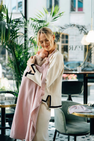 Nursing Cover (Blush) Mama - Nursing Cover Tisu - Kuwait - Saudi Arabia