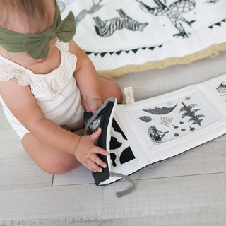 Baby Tummy Time Gallery with Mirror Flashcards Wee Gallery - Kuwait - Saudi Arabia